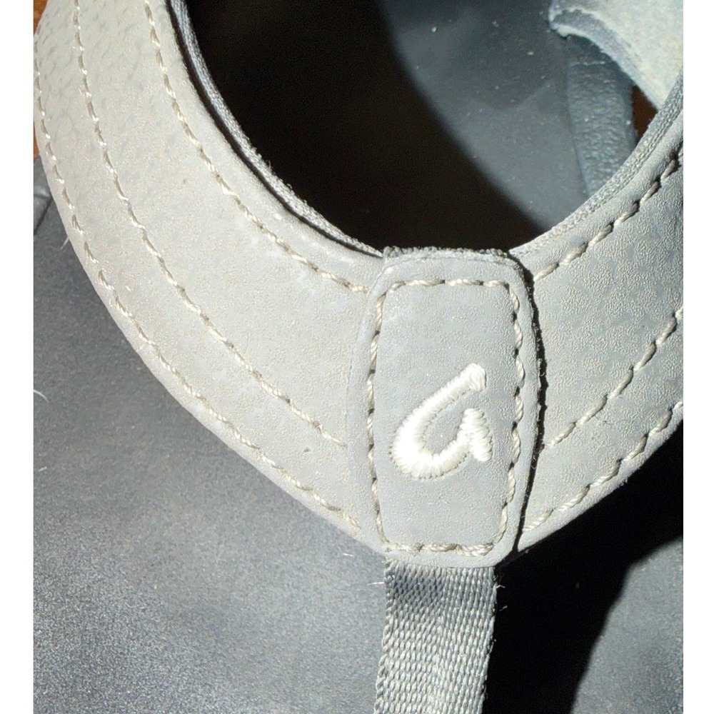 OluKai Ohana Women's Comfort Flip Flops Size 7 Gray Black Sandals Water Friendly - Picture 5 of 9